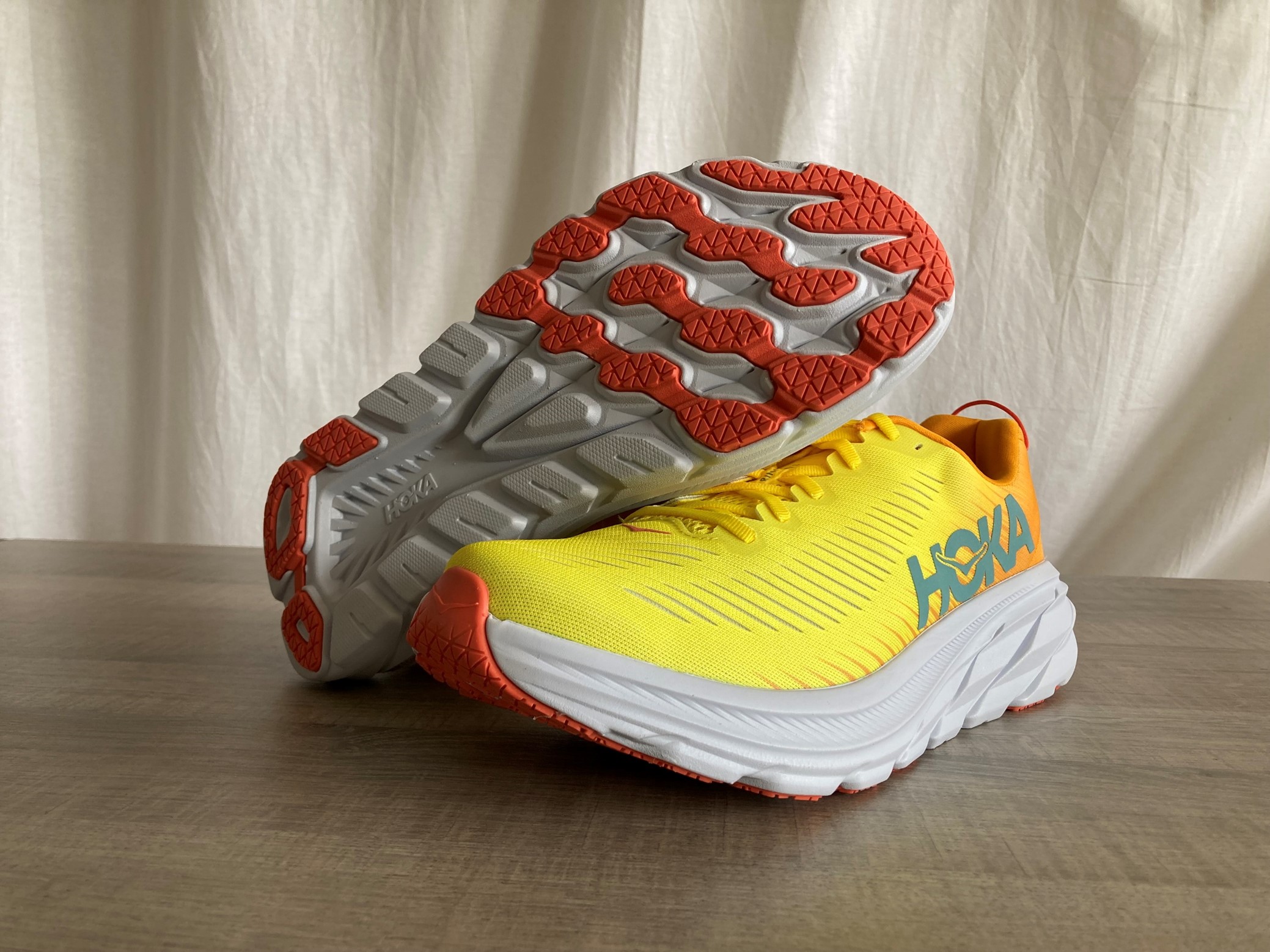 Hoka Rincon 3 – Ein vollgedämpftes Leichtgewicht